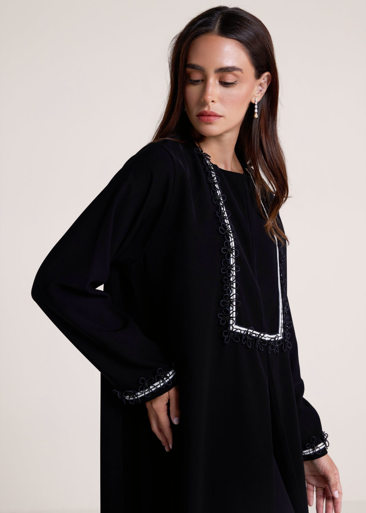 The Élodie Abaya